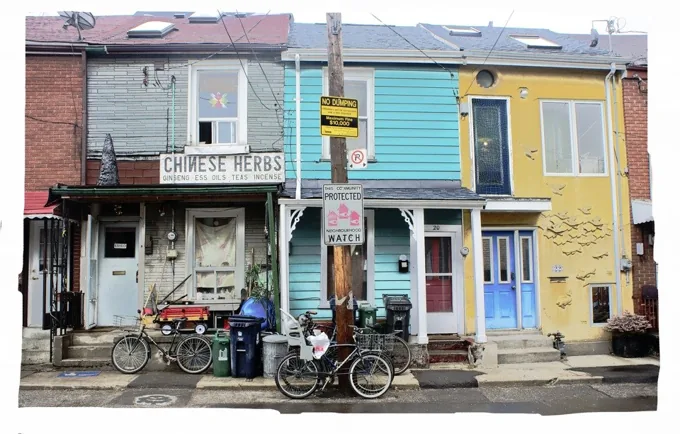Kensington Bikes — Toronto work by Maria Drazilov